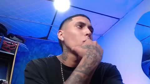 Snapshot of liiaam_lee_ chatting on 12.17.24 Daniel online show from 12.17.24