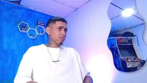 Snapshot of liiaam_lee_ chatting on 12.19.24 Daniel online show from 12.19.24