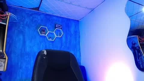 Snapshot of liiaam_lee_ chatting on 01.02.25 Daniel online show from 01.02.25