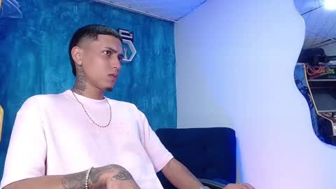 Snapshot of liiaam_lee_ chatting on 02.01.25 Daniel online show from 02.01.25