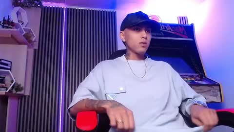 Snapshot of liiaam_lee_ chatting on 03.06.25 Daniel online show from 03.06.25