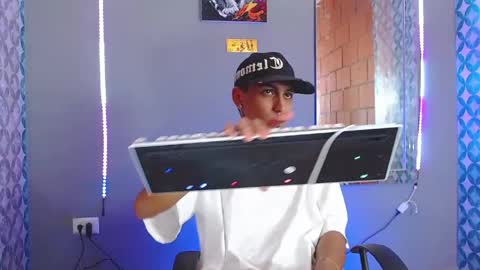 Daniel online show from 04.17.26