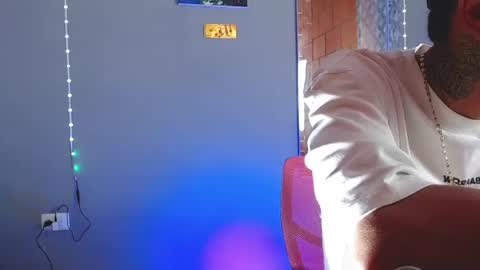 Snapshot of liiaam_lee_ chatting on 06.11.26 Daniel online show from 06.11.26