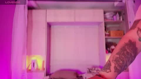         online show from 03.04.25