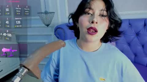 Snapshot of liily_hot chatting on 11.02.25 LIILY online show from 11.02.25