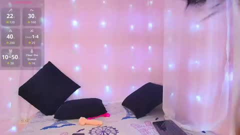 Snapshot of liilydream chatting on 05.31.26 Lily online show from 05.31.26