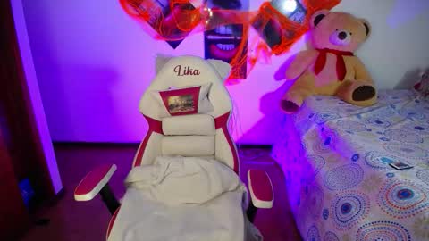 Liika  online show from 11.03.25