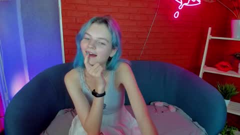 Snapshot of lika_sky chatting on 10.12.25 lika_sky online show from 10.12.25