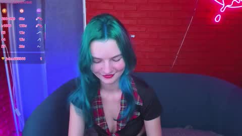 Snapshot of lika_sky chatting on 11.18.25 lika_sky online show from 11.18.25