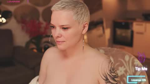 likaaberry online show from 11.03.25