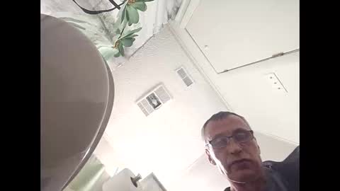 Like2watchuwatchme online show from 03.04.26