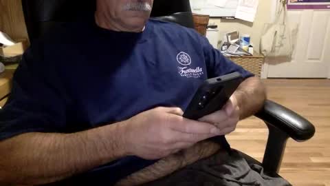 Snapshot of likefhot chatting on 12.19.25 likefhot online show from 12.19.25