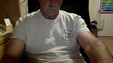 Snapshot of likefhot chatting on 04.15.26 likefhot online show from 04.15.26