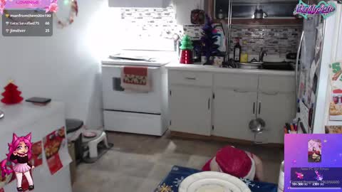 Snapshot of likemyashe chatting on 12.13.24 LikeMyAshe online show from 12.13.24