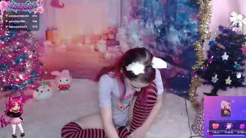 Snapshot of likemyashe chatting on 01.05.25 LikeMyAshe online show from 01.05.25