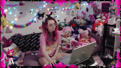 Snapshot of likemyashe chatting on 01.20.25 LikeMyAshe online show from 01.20.25