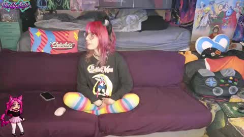 Snapshot of likemyashe chatting on 09.19.25 LikeMyAshe online show from 09.19.25