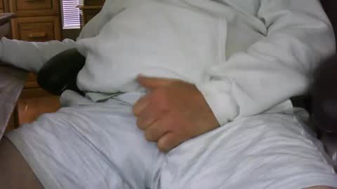 Snapshot of likestawatch50 chatting on 10.07.25 likestawatch50 online show from 10.07.25