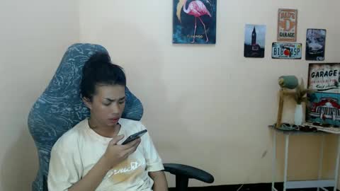 Snapshot of likliklicklengleng chatting on 02.16.25 Leng online show from 02.16.25