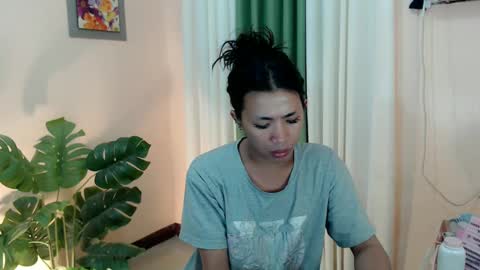 Snapshot of likliklicklengleng chatting on 03.03.25 Leng online show from 03.03.25