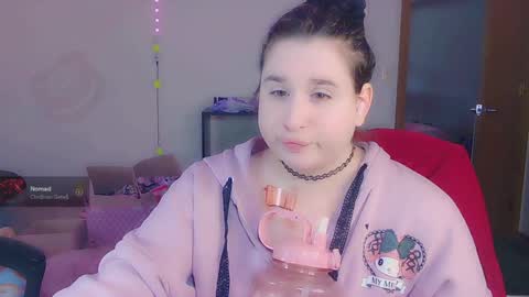 Snapshot of lil_alison_heart chatting on 01.03.25 Lil Alison Heart online show from 01.03.25