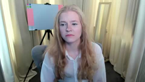 Snapshot of lil_cookie_monster chatting on 07.26.26 Erica online show from 07.26.26