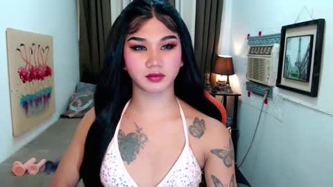 LILY online show from 10.02.25