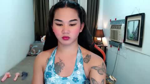 LILY online show from 10.12.25
