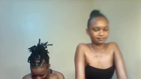 Snapshot of lil_miss9 chatting on 11.15.25 Lil miss online show from 11.15.25