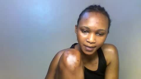 Snapshot of lil_miss9 chatting on 11.29.25 Lil miss online show from 11.29.25