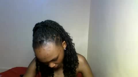 Snapshot of lil_miss9 chatting on 12.14.25 Lil miss online show from 12.14.25