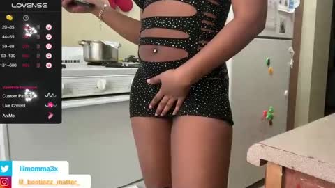 Snapshot of lil_momma422 chatting on 01.30.25 MOMMA LUV online show from 01.30.25