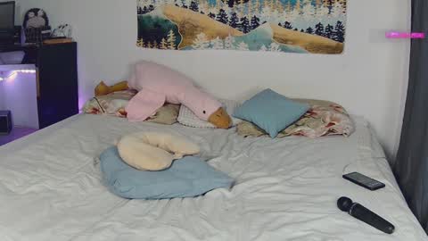 Nessa Greyrat   if u like me tip 25 tk and put  online show from 01.30.25