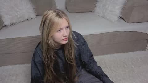 Emma online show from 11.27.25