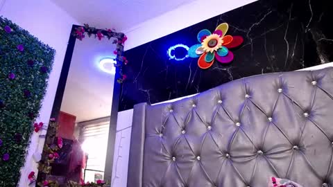   online show from 01.28.25