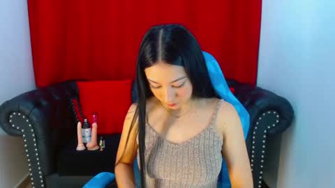 Snapshot of lila_pinky chatting on 02.17.25 L I L A online show from 02.17.25