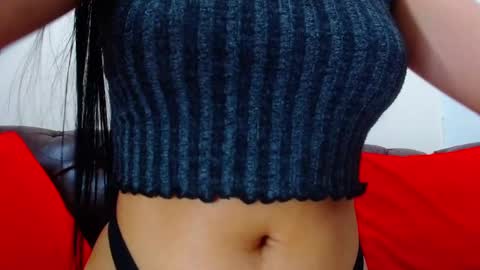 Snapshot of lila_pinky chatting on 03.05.25 L I L A online show from 03.05.25