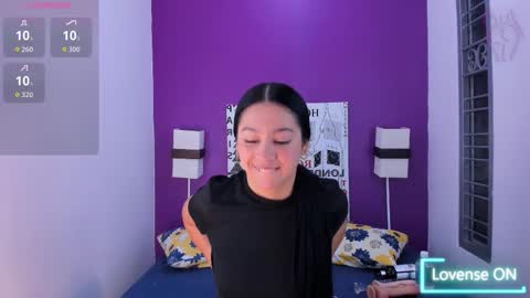 Snapshot of lila_pinky chatting on 11.30.25 L I L A online show from 11.30.25