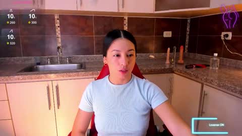 Snapshot of lila_pinky chatting on 12.16.25 L I L A online show from 12.16.25