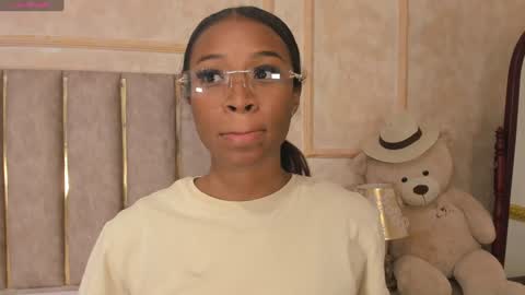 Snapshot of lilabeily chatting on 12.13.24 lila bailey online show from 12.13.24