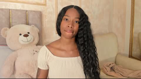 Snapshot of lilabeily chatting on 02.07.25 lila bailey online show from 02.07.25