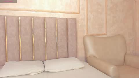 Snapshot of lilabeily chatting on 02.10.25 lila bailey online show from 02.10.25