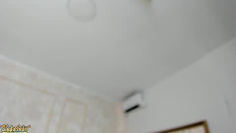 Snapshot of lilabeily chatting on 10.17.25 lila bailey online show from 10.17.25