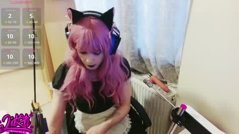 Snapshot of lilah_ts chatting on 12.11.24 lilah_ts online show from 12.11.24