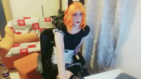 Snapshot of lilah_ts chatting on 10.17.25 lilah_ts online show from 10.17.25