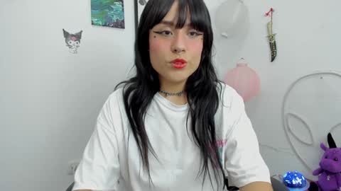 Snapshot of lilamonroe_ chatting on 01.30.25 Lila 3 online show from 01.30.25
