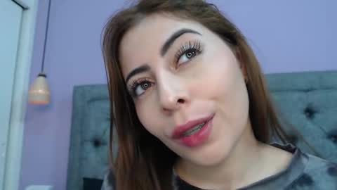 Lilasuni online show from 11.25.25