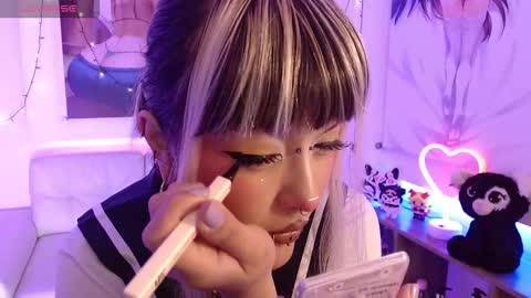 Snapshot of lilcandy19 chatting on 01.19.26 lilcandy19 online show from 01.19.26