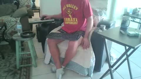 Snapshot of lildicksissy chatting on 12.19.25 lildicksissy online show from 12.19.25