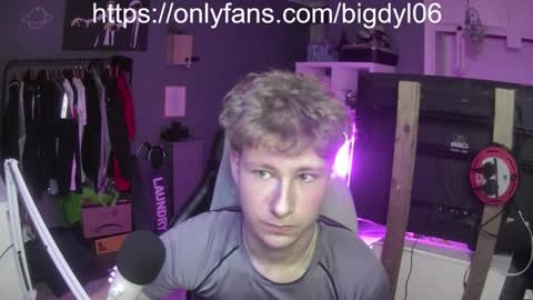 lildyl06 online show from 01.12.26